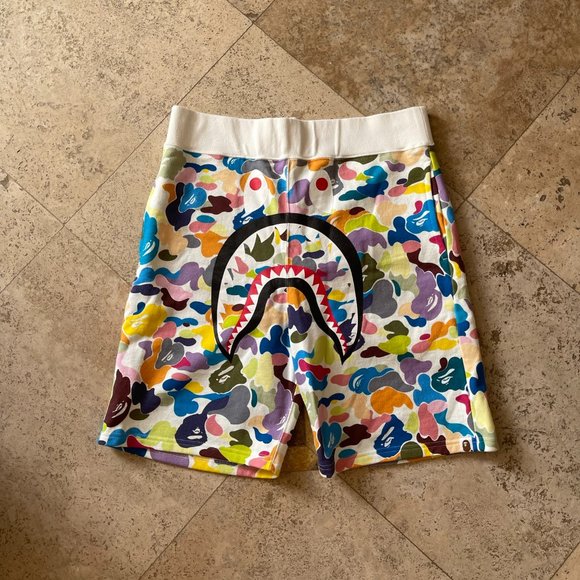 NEW BAPE Multi Camo Shark Sweat Shorts in size XL